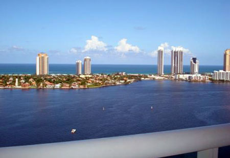 Hidden Bay Condo, Aventura, Florida