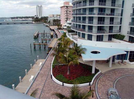Capri South Beach Residences