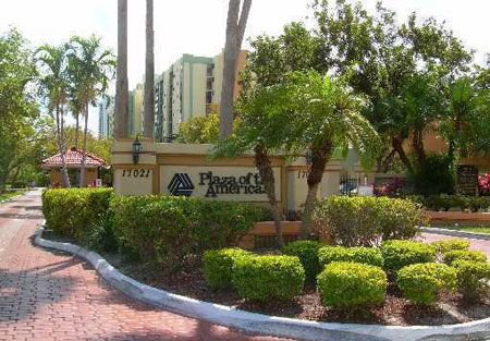 Plaza of the Americas, Sunny Isles