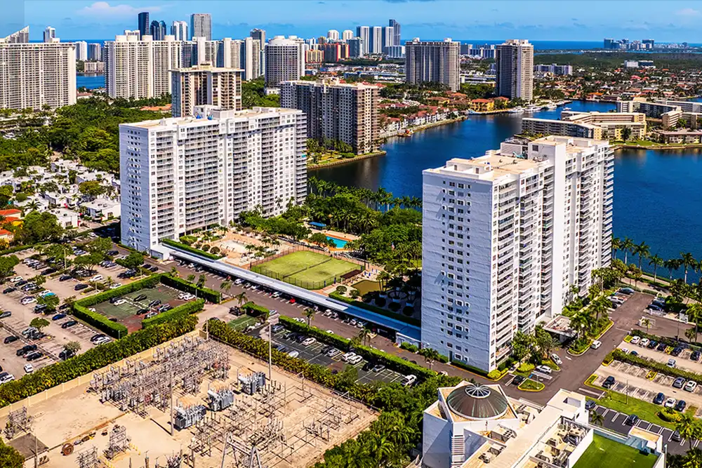 Admirals Port condominiums for sale and rent