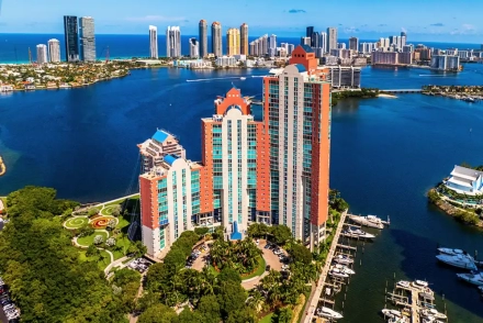Hidden Bay condos real estate aventura