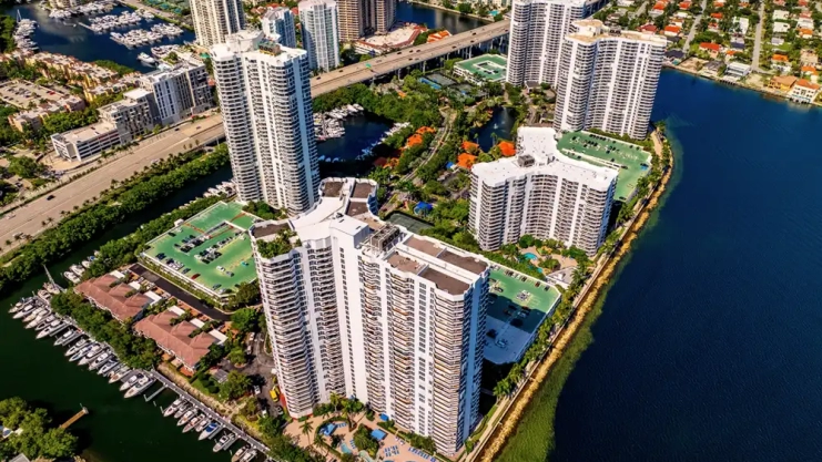 Mystic Pointe