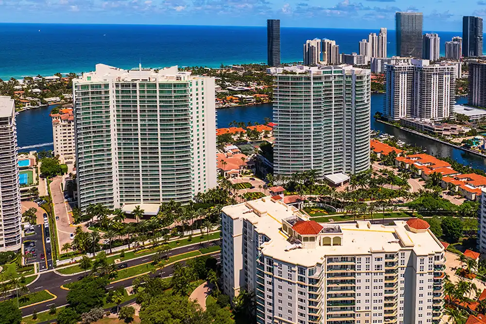 Porto Vita condos real estate aventura
