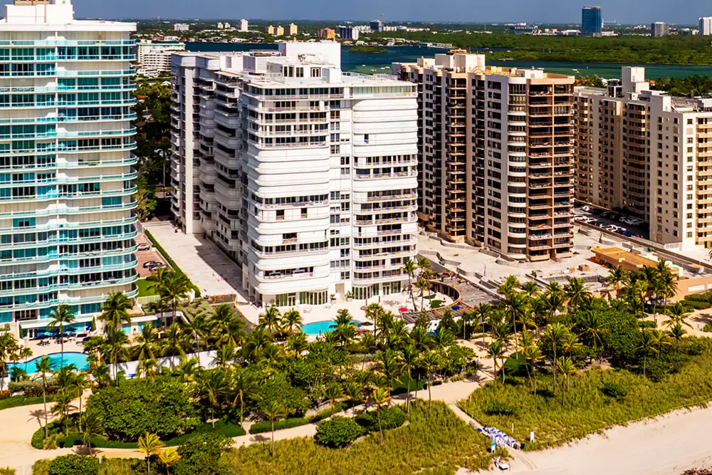 Bal Harbour 101 Condominiums for Sale and Rent in Bal Harbour