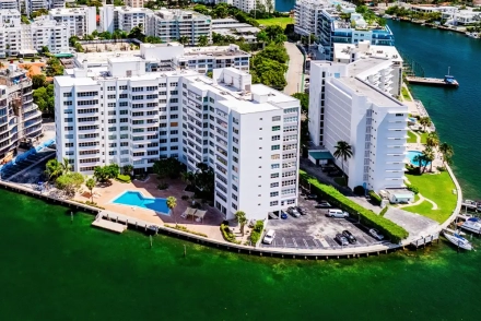 Blair House Condos for Sale in Bay Harbor Islands