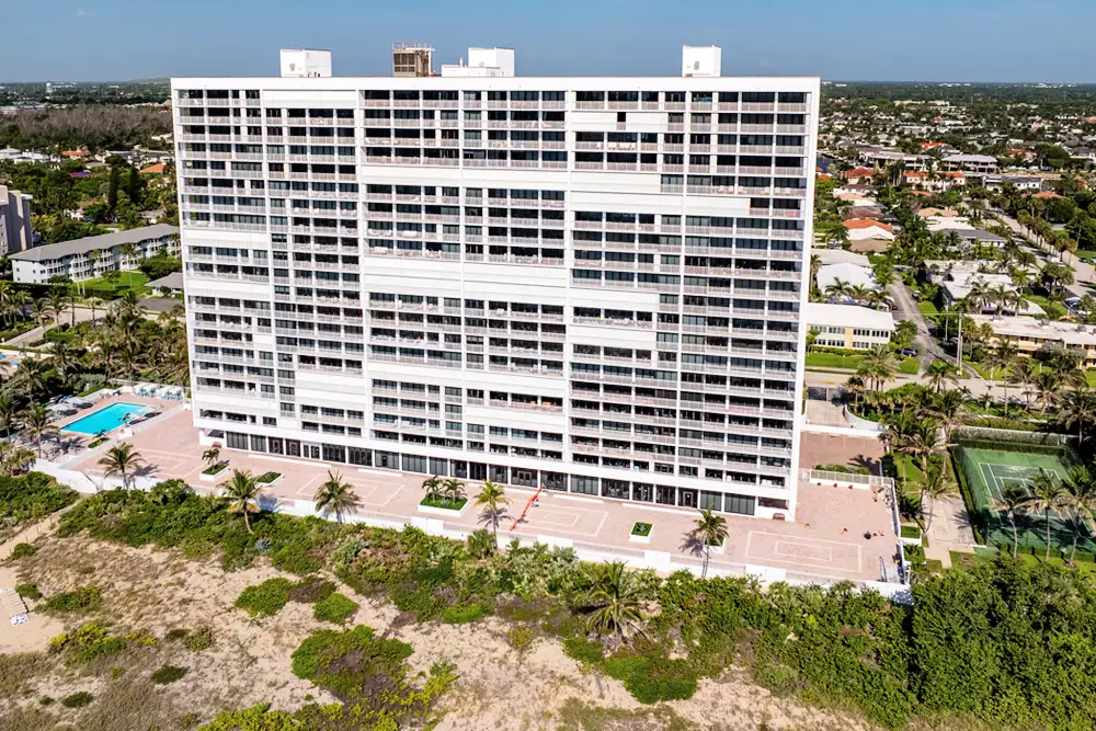 Stratford Arms Condos for Sale in Boca Raton, FL
