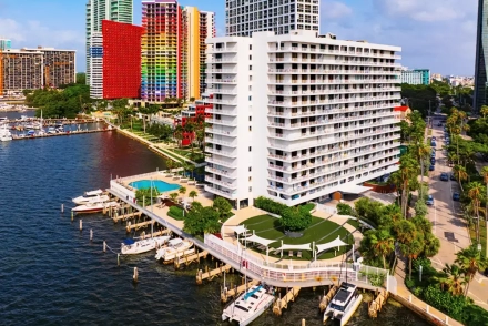 Brickell Harbour Condos, Miami 33129