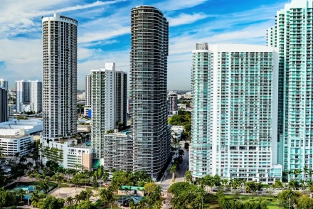 Aria on the Bay Condo Residences in Edgewater Miami for Sale