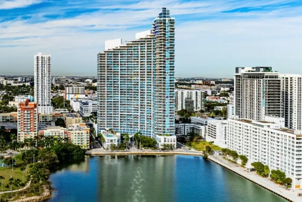 Paramount Bay Condos for Sale and Rent in Edgewater, Miami