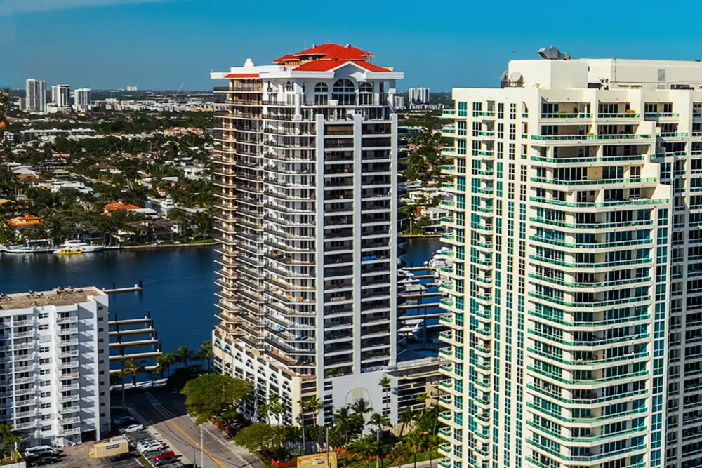 Jackson Tower Condos Ft. Lauderdale for Sale, 100 S Birch Rd