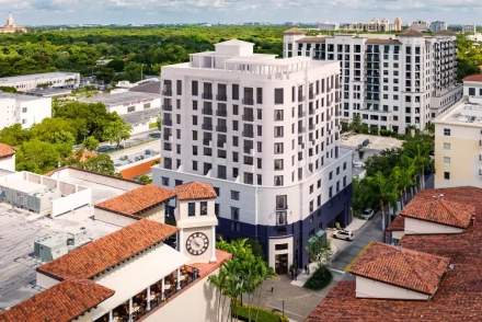 The Avenue, Coral Gables, Miami 33146