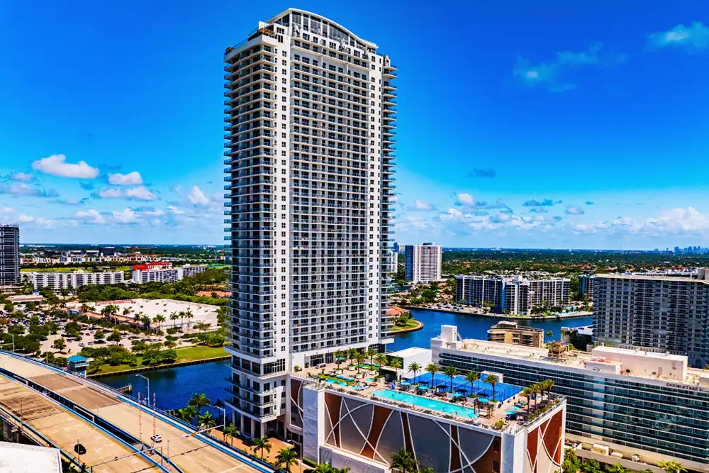 HYDE Beach House, Resort Condo Residences, Hollywood