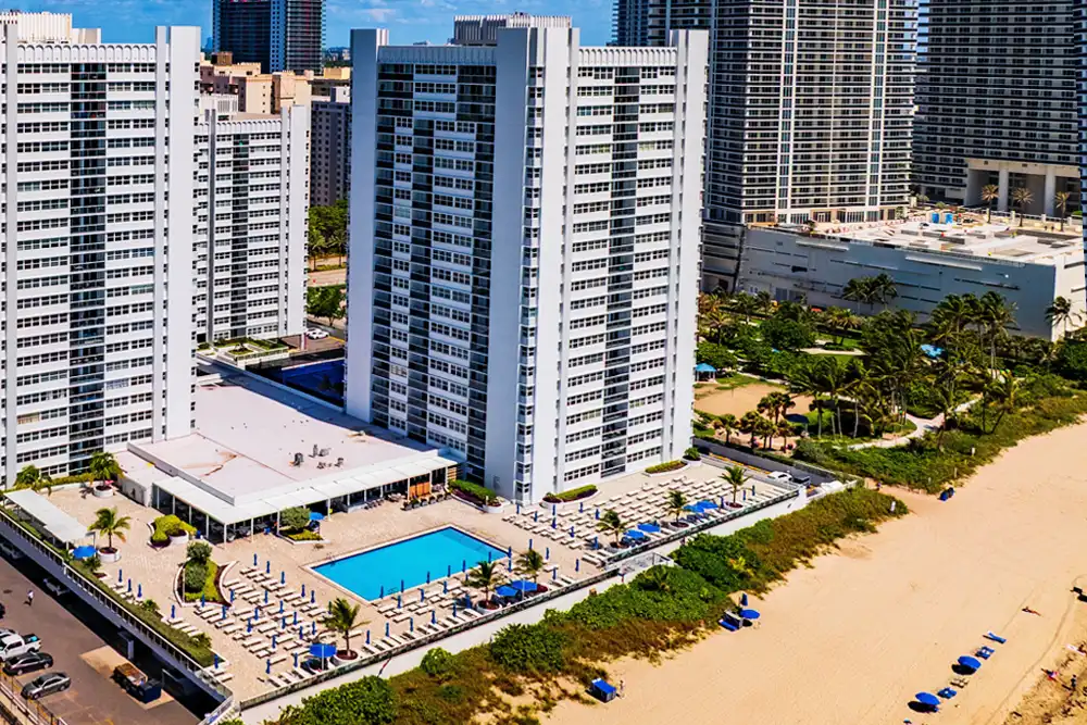 La Mer East Condos for Sale and Rent in Hallandale Beach, Florida