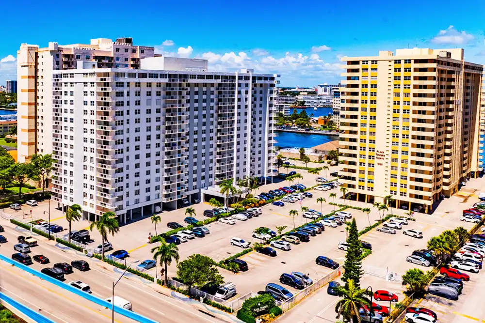 Plaza Towers Condo Hallandale Beach for Sale