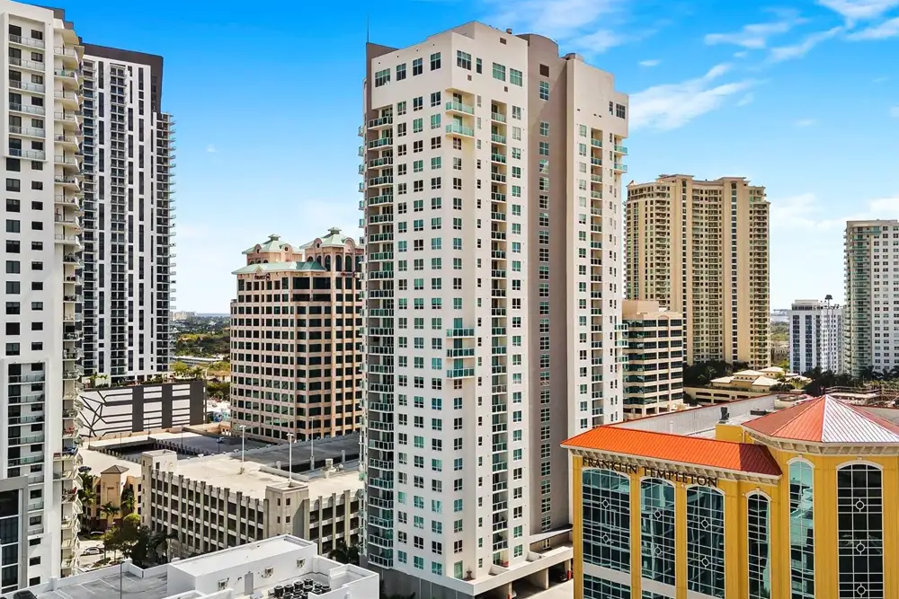 350 Las Olas Place Apartments for Sale and Rent
