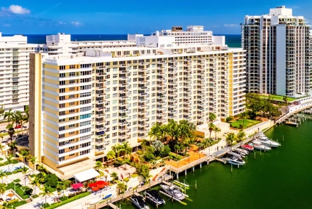 5600 Condo Collins for Sale and Rent in Miami Beach