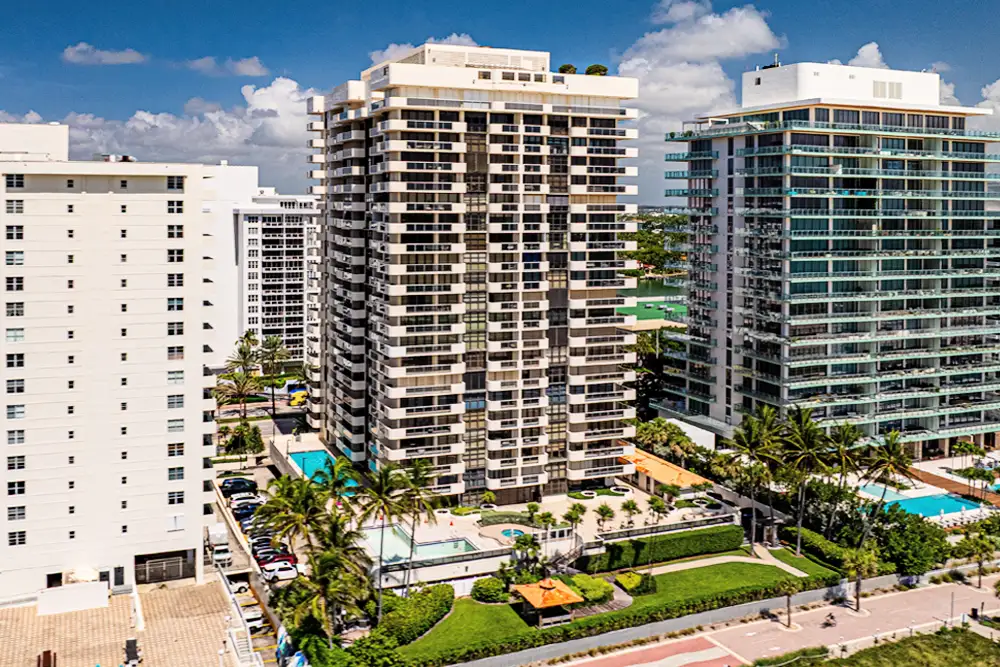 L'Excellence Condo Miami Beach for Sale