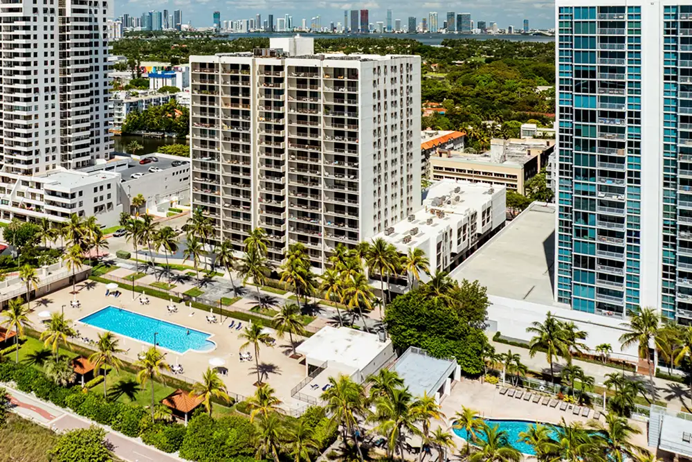 Oceanfront Plaza Condominium, Miami Beach 33140