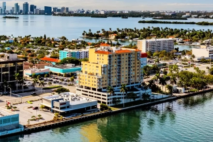 Bayview Condo for Sale in North Bay Village