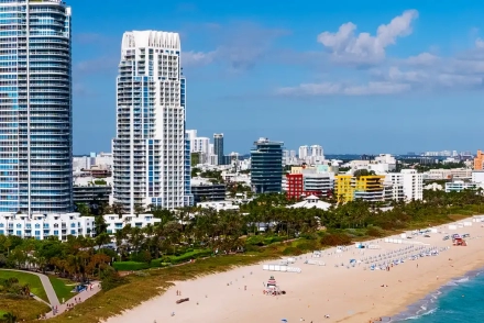 Continuum North Tower Condominiums for Sale and Rent in South Beach