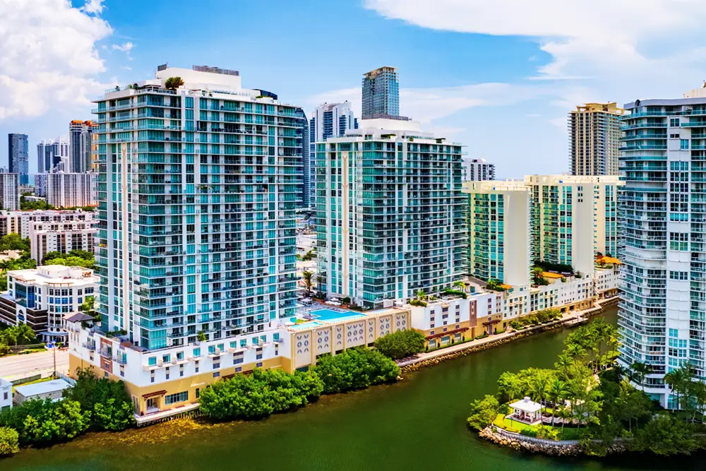 Parque Towers Condo Residences for Sale and Rent