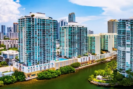 Parque Towers Condo Residences for Sale and Rent