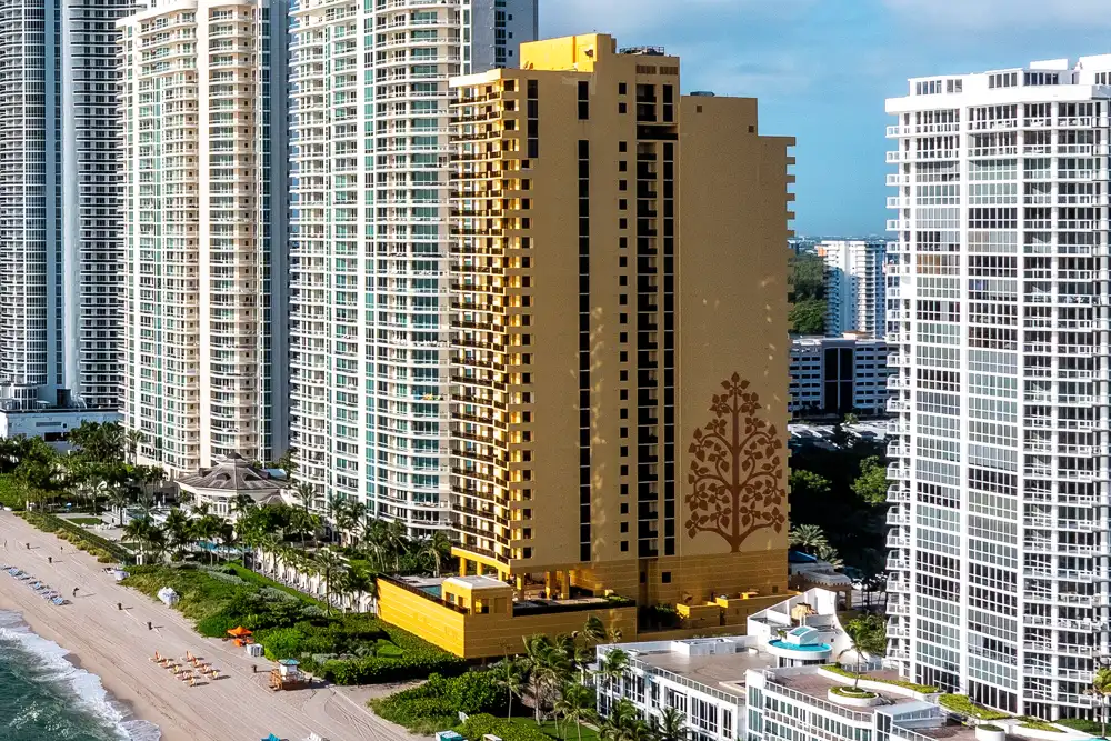 Sayan Condos for Sale and Rent in Sunny Isles Beach, Florida