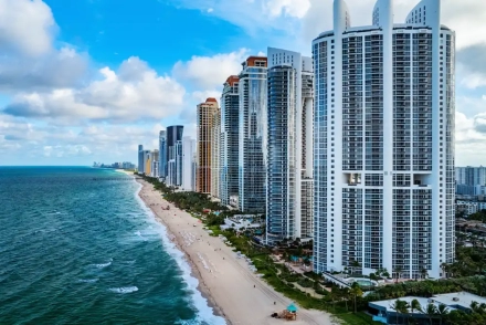 Trump Royale Condos for Sale and Rent in Sunny Isles Beach, Florida