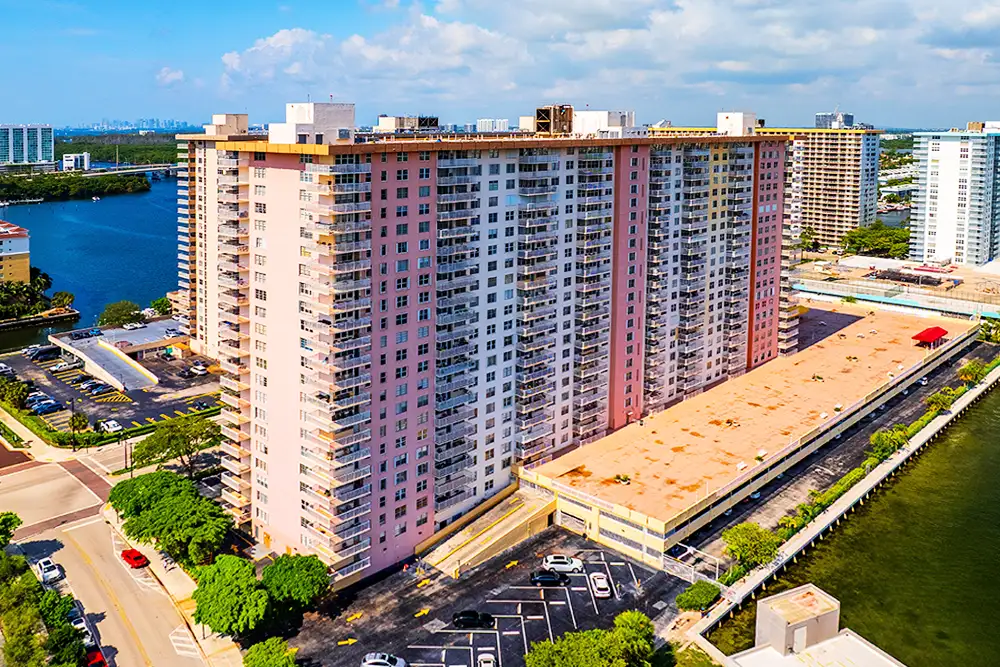 Winston Tower 200, Sunny Isles Beach, 33160
