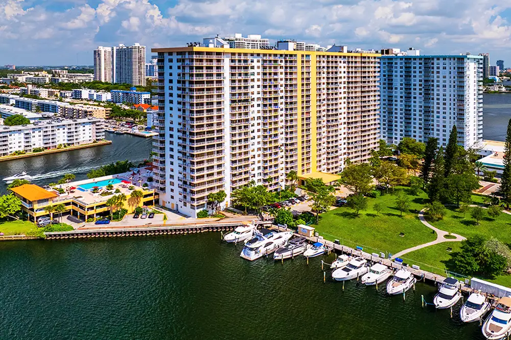 Winston Tower 700, Sunny Isles Beach 33160