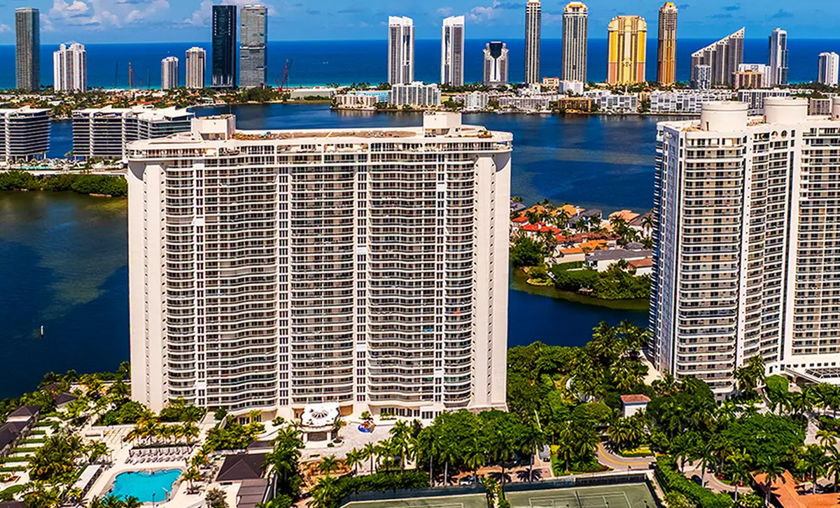 WIlliams Island 7000 Condo for Sale Rent. Miami Real Estate