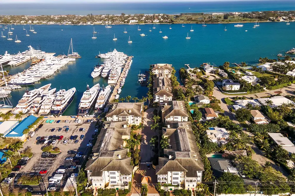 Flagler Landing Condos for Sale in West Palm Beach, FL