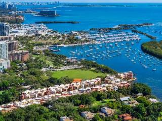Cloisters on the Bay Condo Townhouse, Coconut Grove, Miami