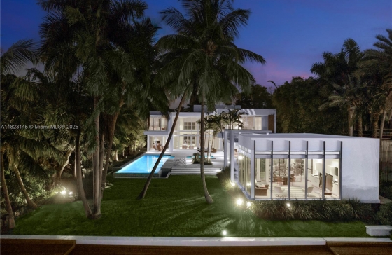 30  Palm Ave #