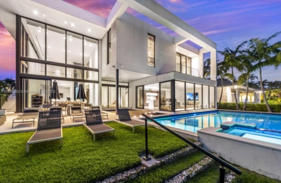 418  Sunset Dr #
