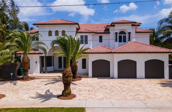 112 NW 14th Way #