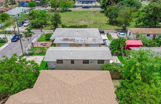 805 NW 3rd Ter #1
