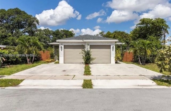 933 NW 2nd Ave #