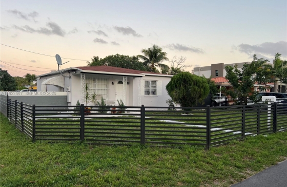713 SW 7th Ave #