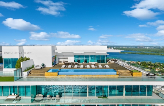 10203  Collins Ave #2801