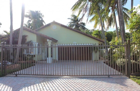 4465 SW 38th Ter #