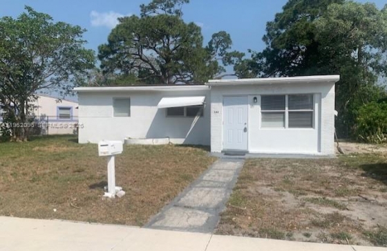 243 SW 21st Way #