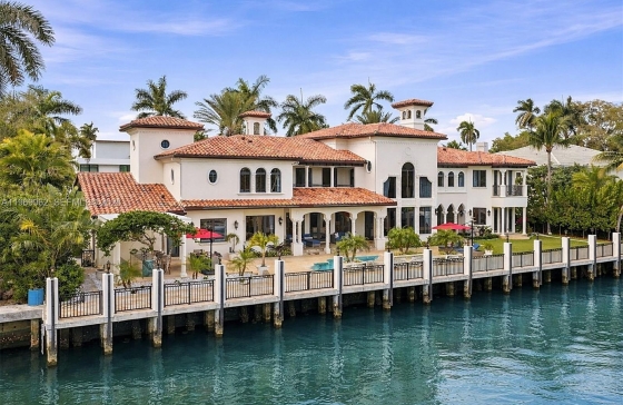 628  Coral Way #