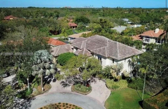 673  Destacada Ave #