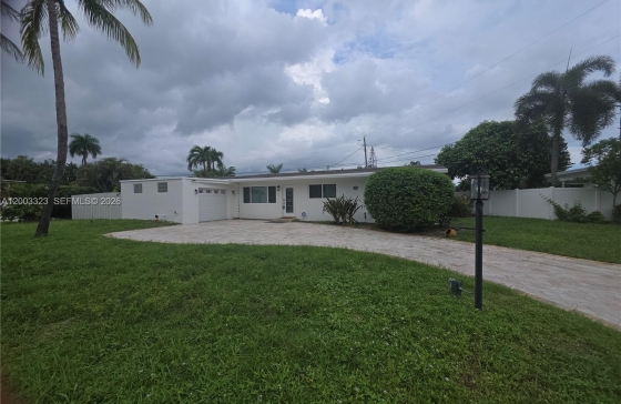 31 NE 27th Dr #