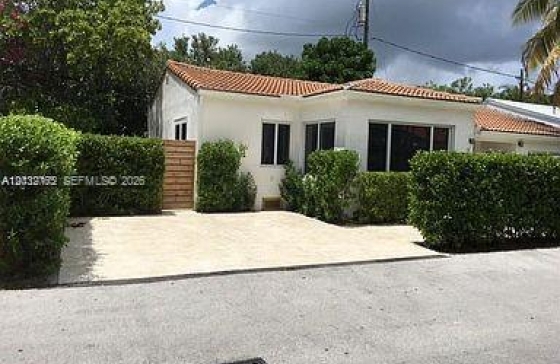 3  Farrey Ln #3