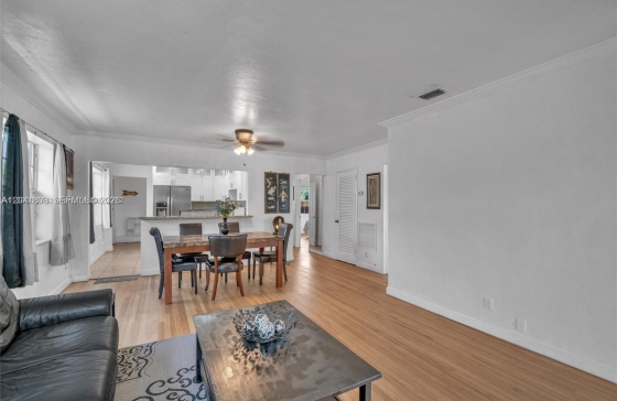 1635  Hollywood Blvd #