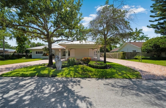 14601  Pompano Dr #