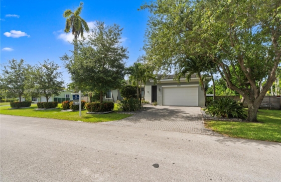 9340 SW 177th St #-