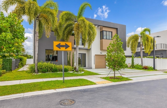 7541 NW 100th Ave #